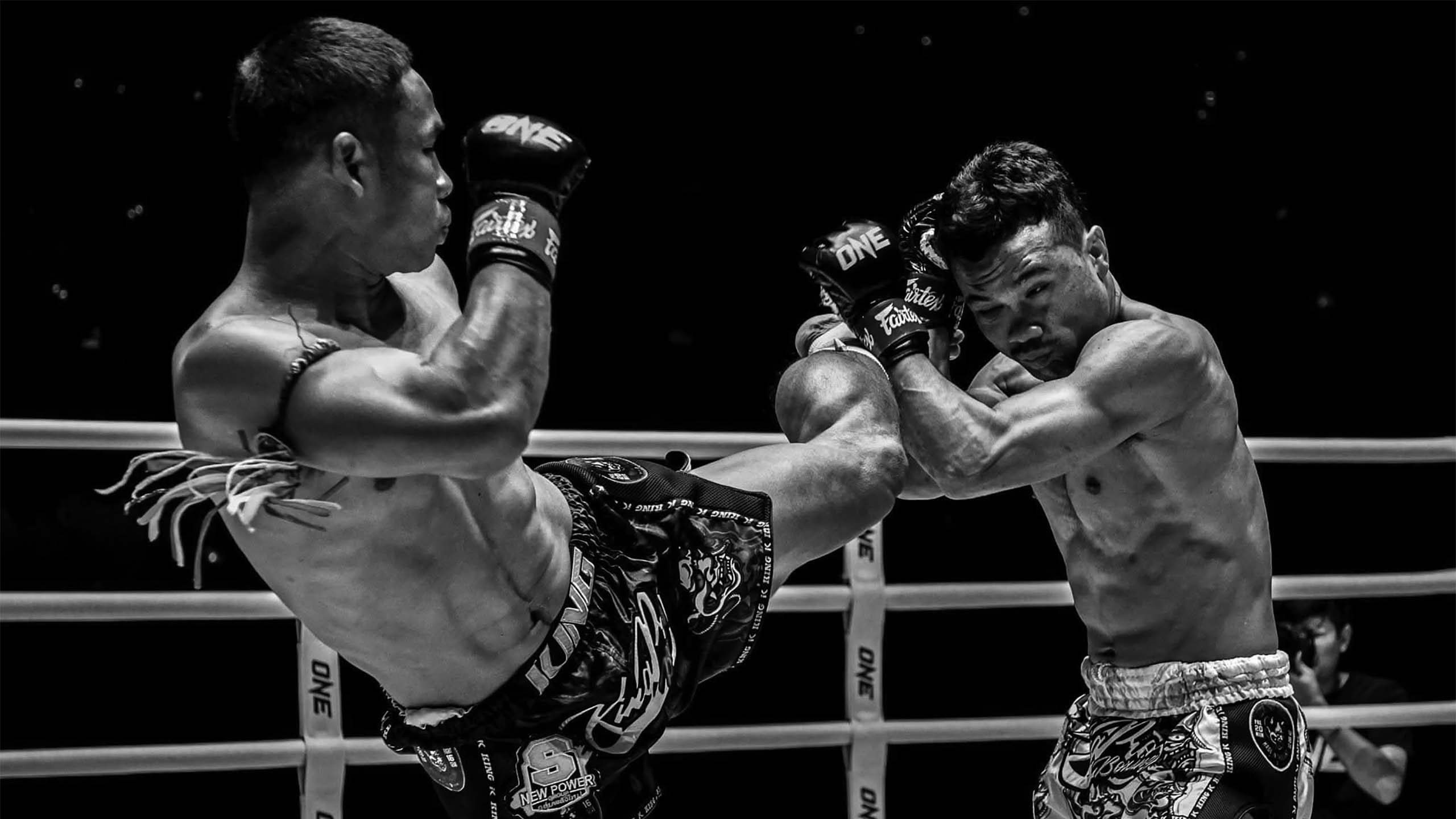 Rambong Therapat competing in a ONE Championship Muay Thai fight